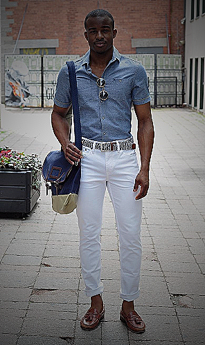 2023 Update: How to Wear White Jeans Men Easily - Men's Venture