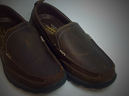Skechers Men's Superior Gains Loafer - slip on leather shoes men