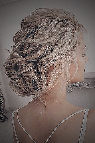 Mother of the Bride Hairstyle - Classic Bun - simple wedding hairstyles for mother of the bride